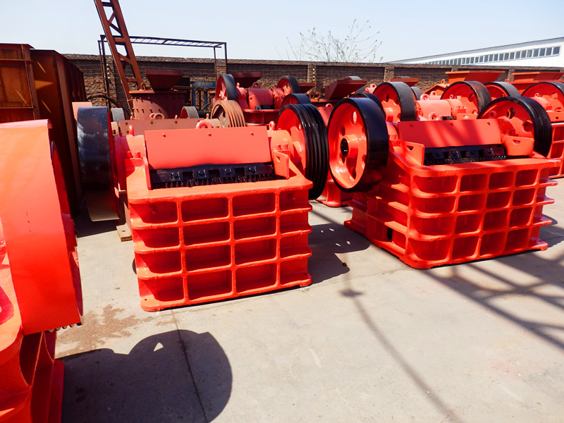 顎式破碎機設(shè)備