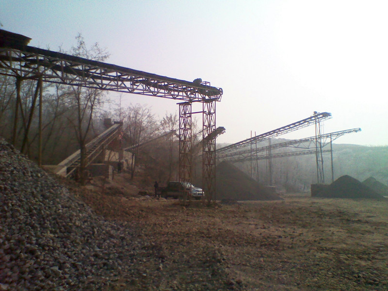 石場破碎現(xiàn)場 石場破碎現(xiàn)場