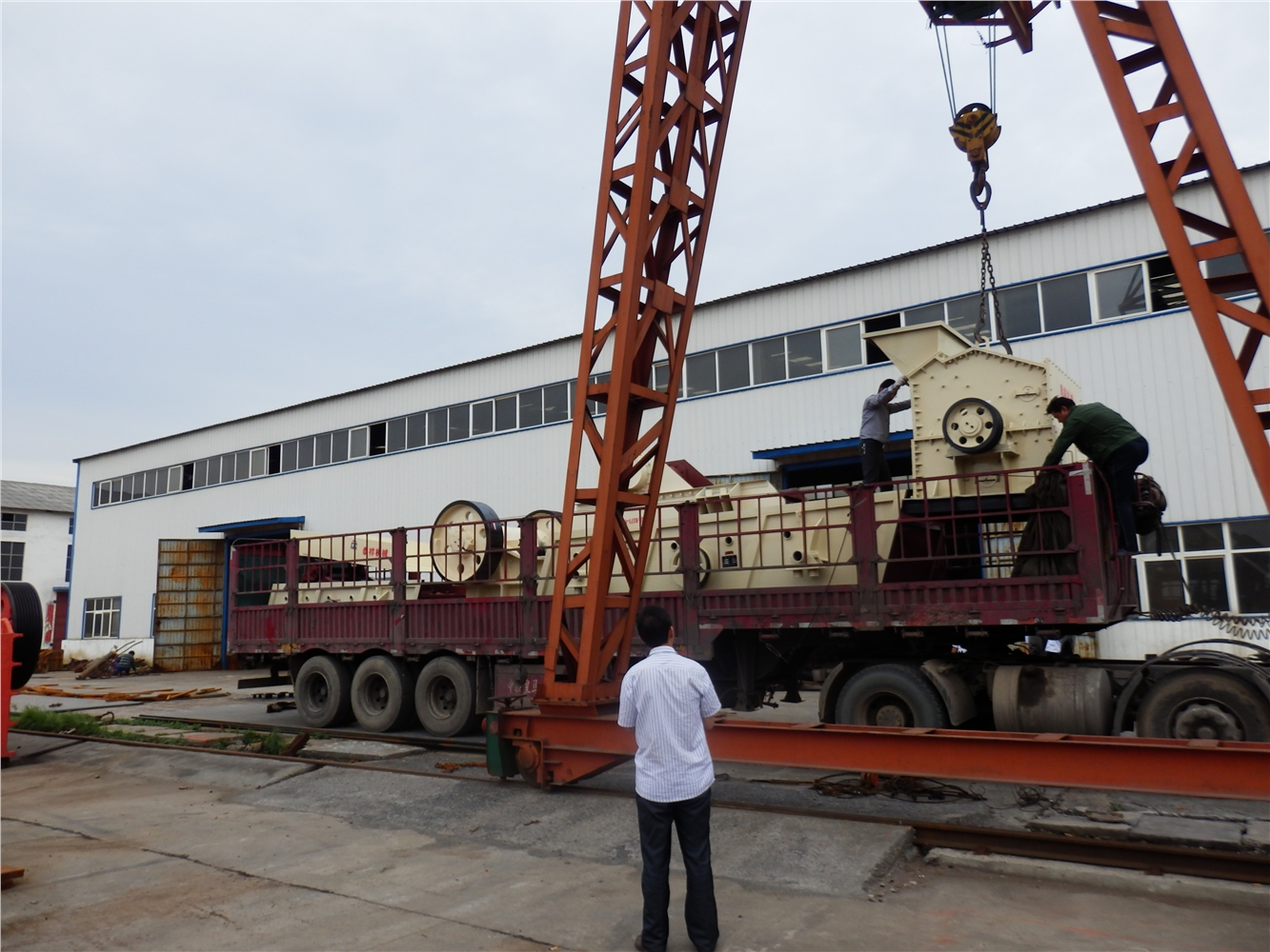 顎式破碎機發(fā)貨現(xiàn)場