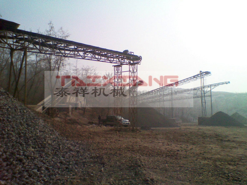 頁巖粉碎現(xiàn)場 頁巖粉碎現(xiàn)場